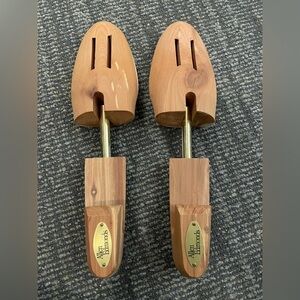 Allen Edmonds Cedar Shoe Shapers with Brass Accents size LG large